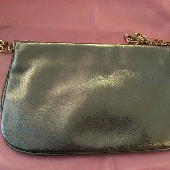 Tory Burch Flap Metallic Leather Clutch Silver - Picture 9 of 9